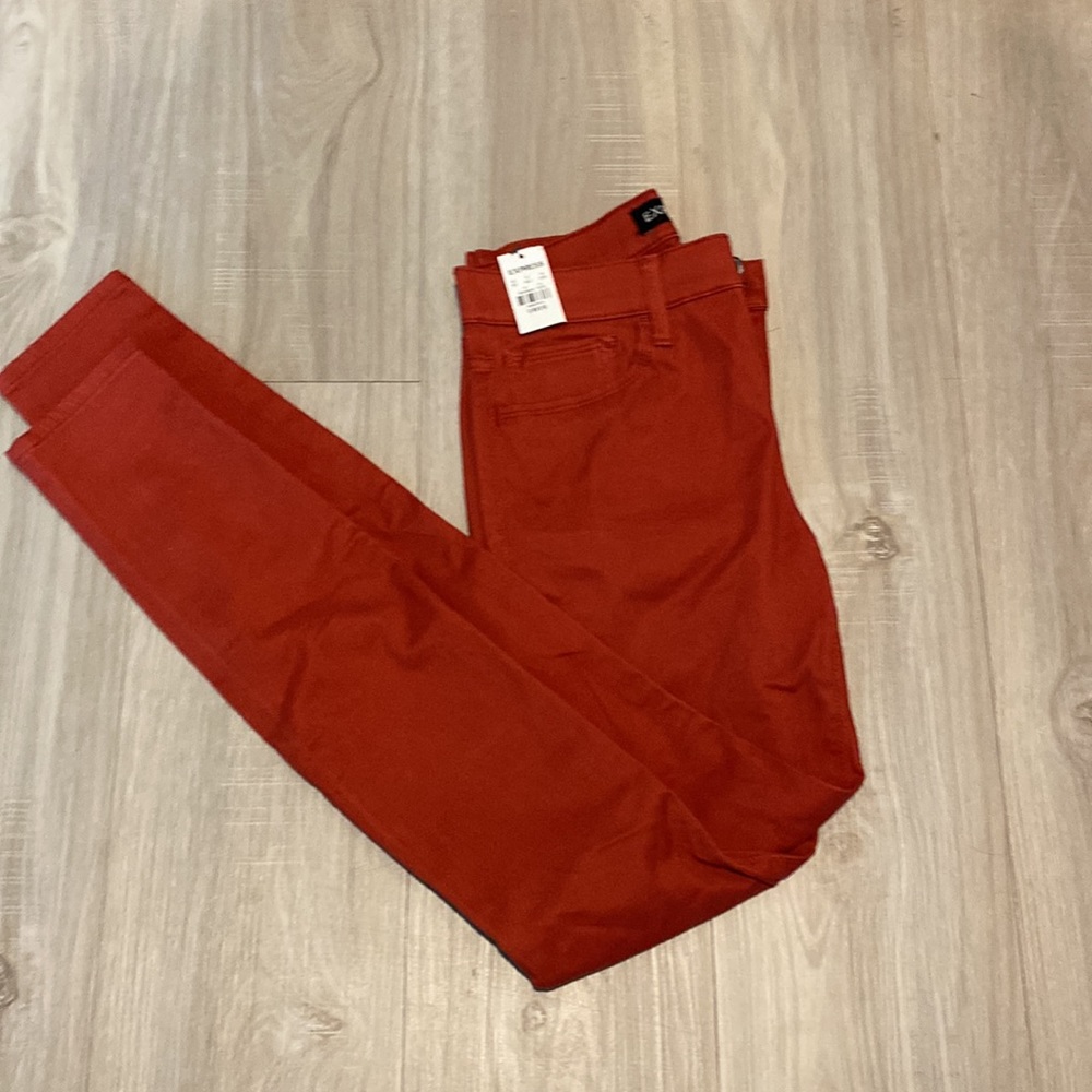NEW Women’s Express Burnt Red Jeans/Jegg…